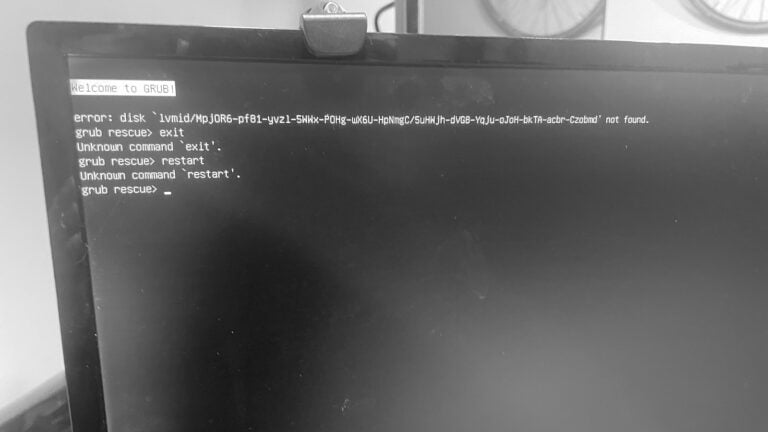 [Proxmox] Khắc phục lỗi GRUB – error: disk lvmid not found